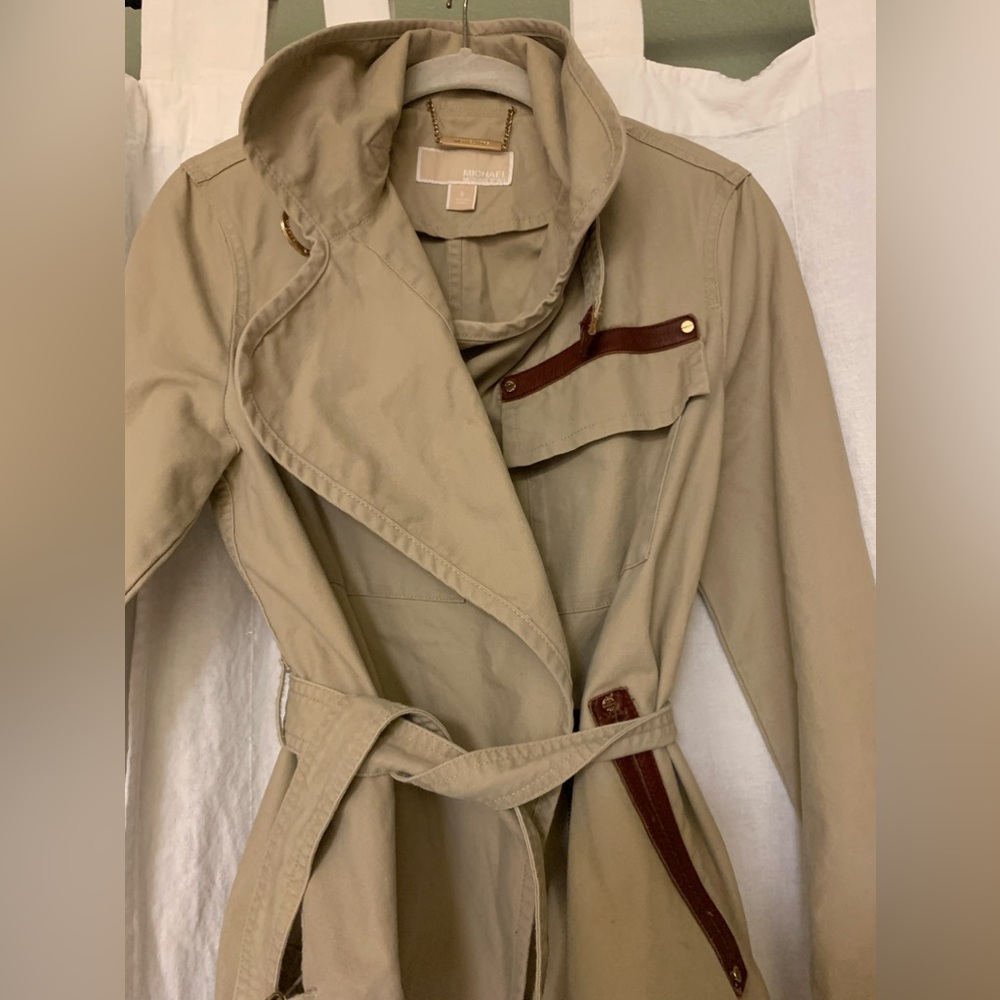 Michael Kors khaki jacket size small never worn.